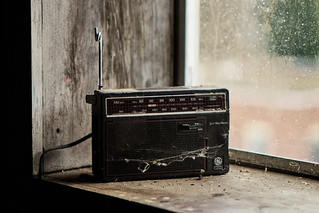 Zdjęcie Do kiedy radio FM w Polsce? Poznaj daty zakończenia emisji
