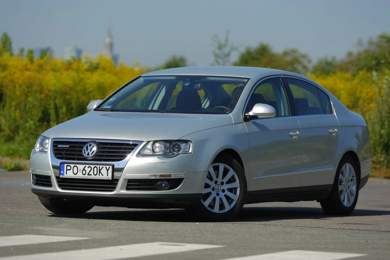 Zdjęcie Jakie żarówki do Passat B6 bi xenon? Sprawdź, aby uniknąć błędów