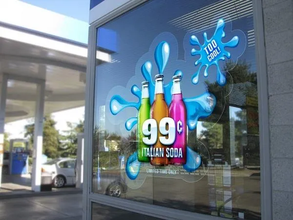 Zdjęcie Druk na folii elektrostatycznej: zalety i zastosowania w reklamie