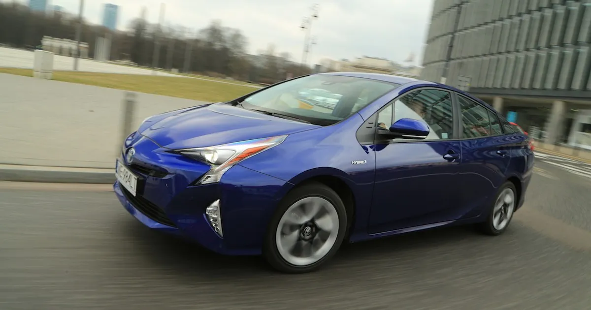 Zdjęcie Ile pali Toyota Prius hybryda? Zaskakujące wyniki spalania!