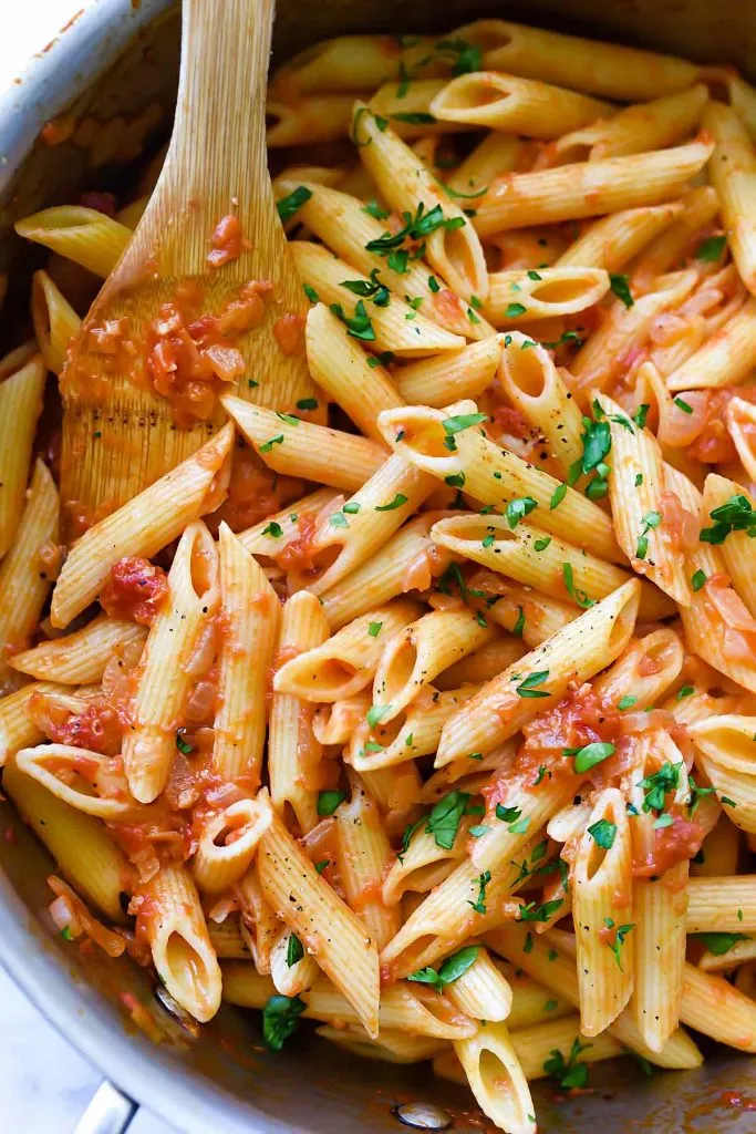 Zdjęcie Pyszne przepisy na penne, które zachwycą Twoje podniebienie