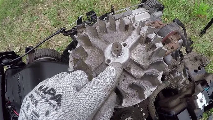 Zdjęcie Jak ustawić rozrząd w kosiarce Briggs&amp;Stratton bez problemów