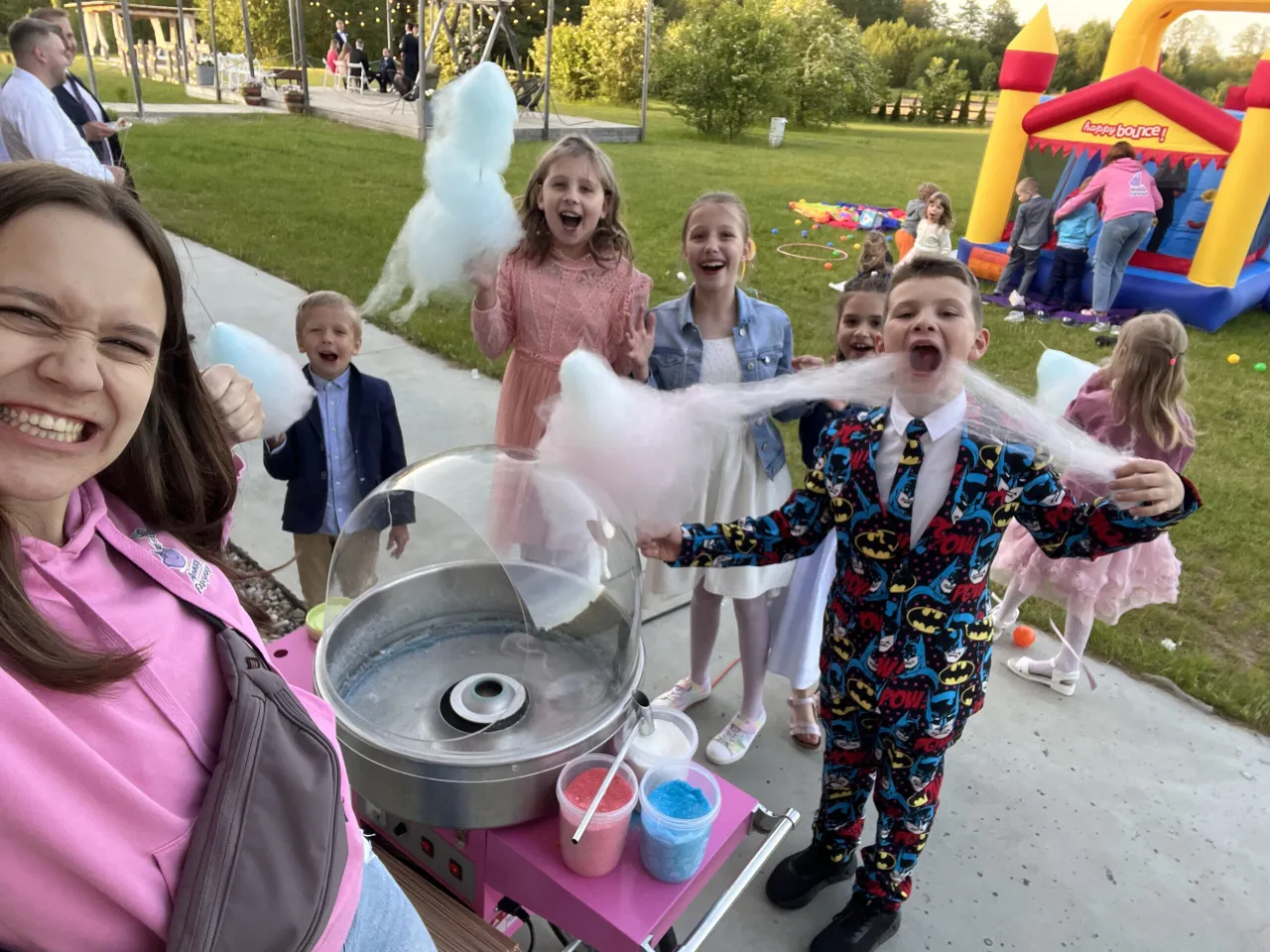 Zdjęcie Jakie zabawy dla dzieci na weselu, które zapewnią im radość i zabawę