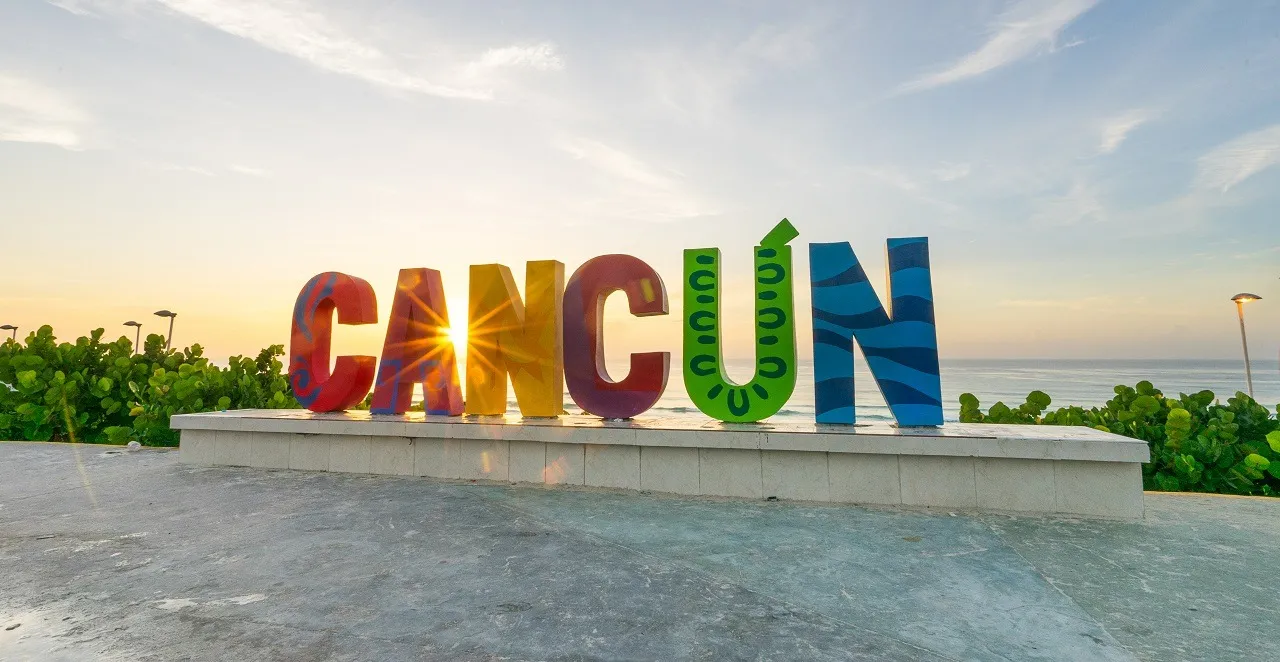 Zdjęcie Ile trwa lot do Cancun? Sprawdź, co wpływa na czas podróży