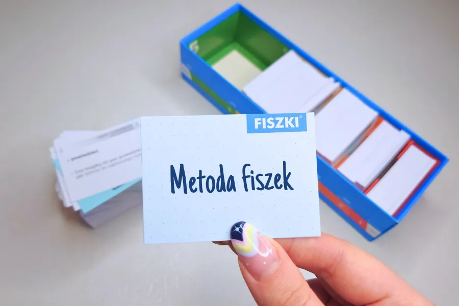 Zdjęcie Jak uczyć się z fiszek skutecznie i uniknąć najczęstszych błędów