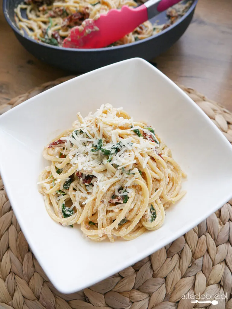 Zdjęcie Szybkie spaghetti ze słoika: łatwy przepis na pyszny obiad