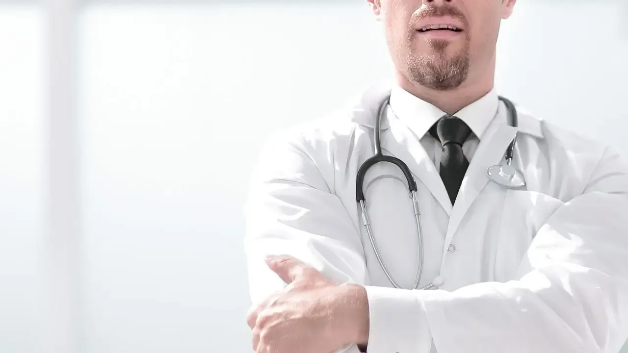 Zdjęcie Ile zarabia lekarz pogotowia? Zaskakujące różnice w wynagrodzeniu