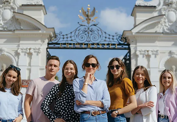 Zdjęcie Germanistyka na Uniwersytecie Warszawskim: Program, Wymagania i Perspektywy