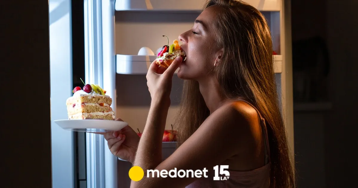 Zdjęcie Czy jedzenie w nocy tuczy? Odkryj prawdę o przybieraniu na wadze