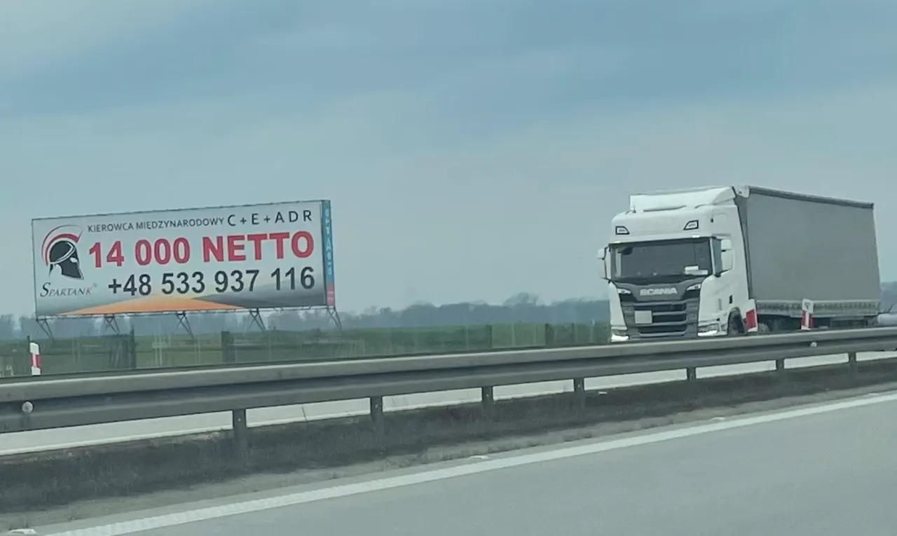 Zdjęcie Ile zarabia kierowca tira na międzynarodówce? Sprawdź szokujące kwoty