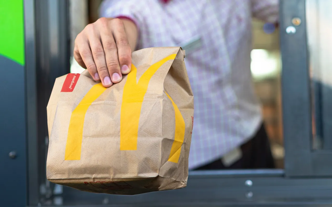 Zdjęcie Ile kosztuje burger drwala? Sprawdź ceny i porównaj oferty