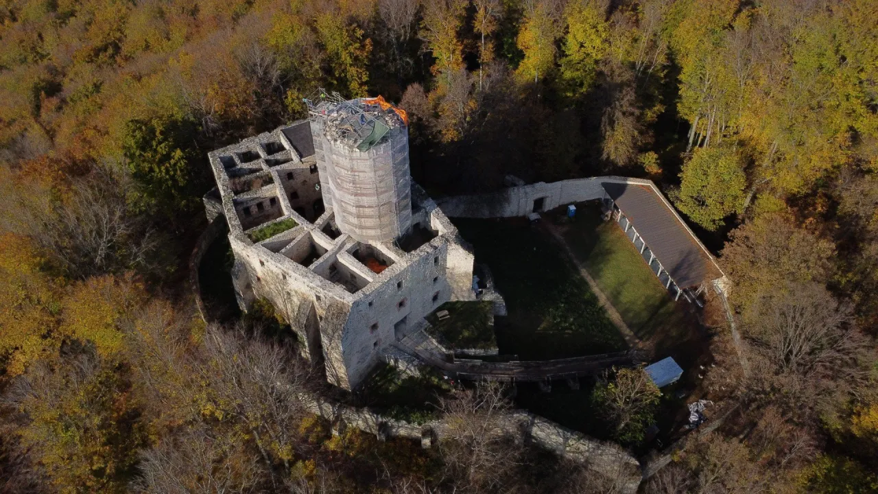 Zdjęcie Lipowiec skansen: odkryj fascynującą historię i atrakcje w Wygiełzowie