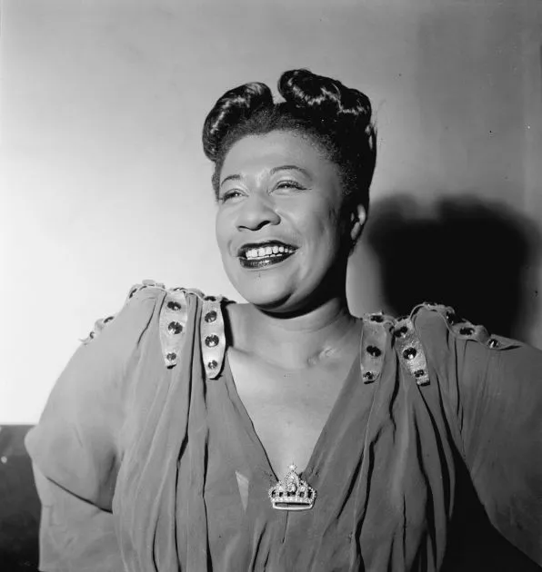 Zdjęcie Ella Fitzgerald: niezwykła wokalistka jazzowa i jej niezapomniane osiągnięcia