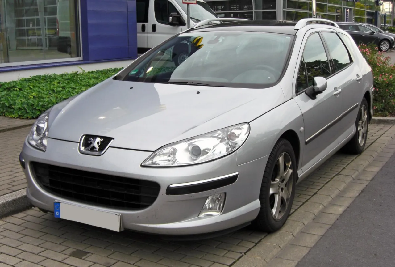 Zdjęcie Peugeot 407 2.0 HDi pojemność baku: co musisz wiedzieć przed zakupem