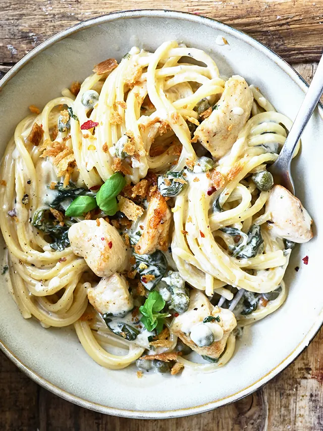Zdjęcie Szybki i pyszny sos do spaghetti z kurczakiem, który zachwyci każdego