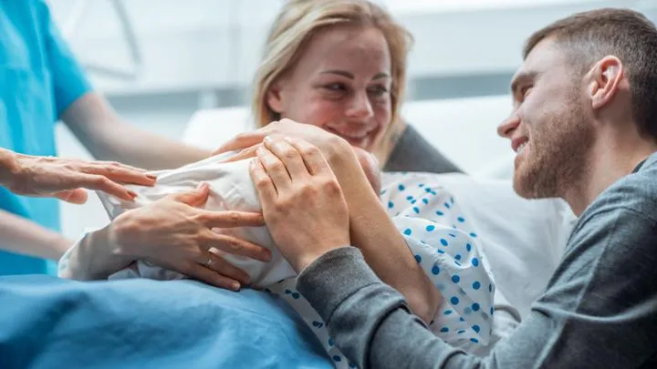 Zdjęcie Czy trzeci poród jest łatwiejszy? doświadczenia, czynniki i porady dla mam