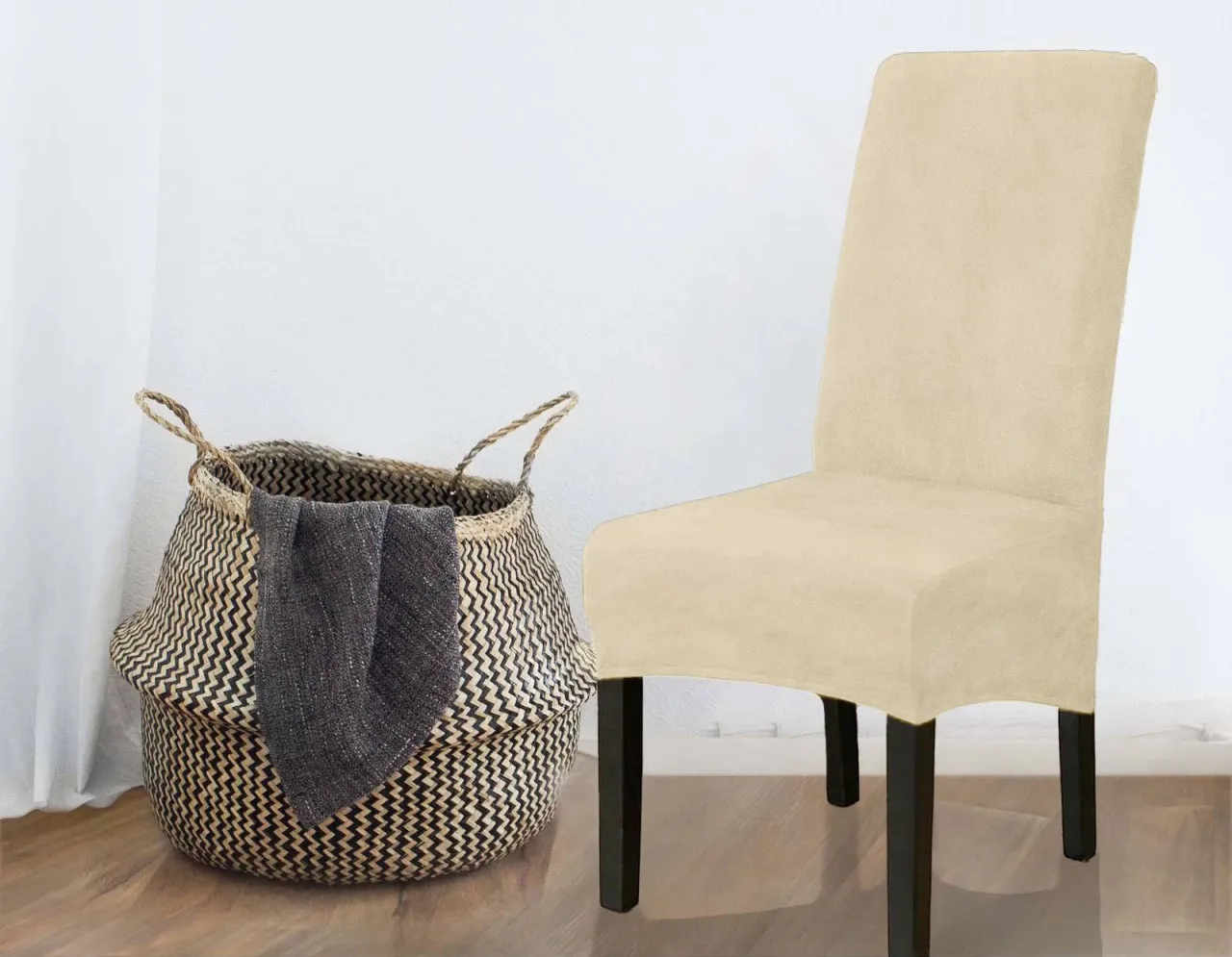 Zdjęcie Jak zrobić pokrowiec na krzesło bez szycia – proste i tanie rozwiązania