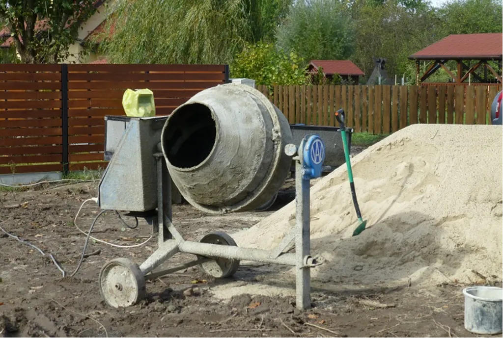 Zdjęcie Jaka betoniarka na 25 kg cementu? Wybierz idealny model dla siebie