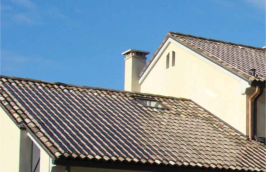 Zdjęcie Dachówki wytwarzające energię Koszt dachówek fotowoltaicznych
