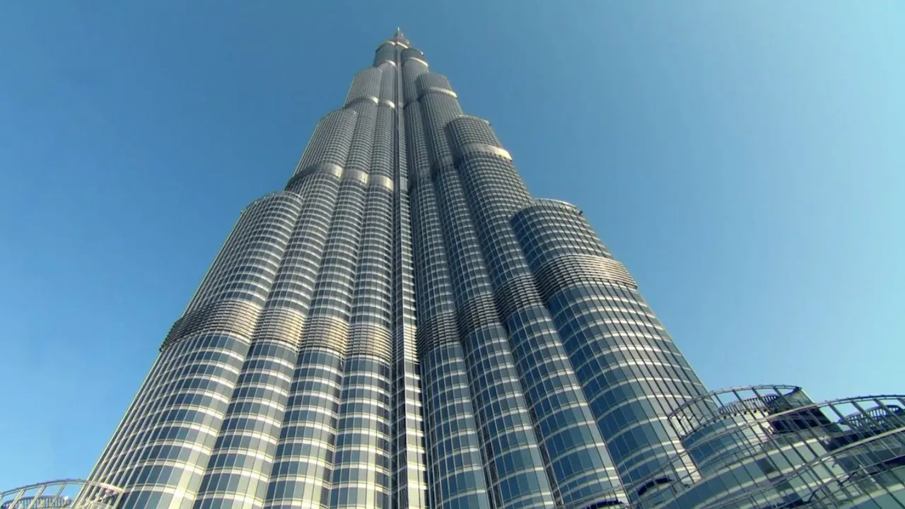 Zdjęcie Ile metrów ma najwyższy budynek świata? Zaskakująca wysokość Burj Khalifa