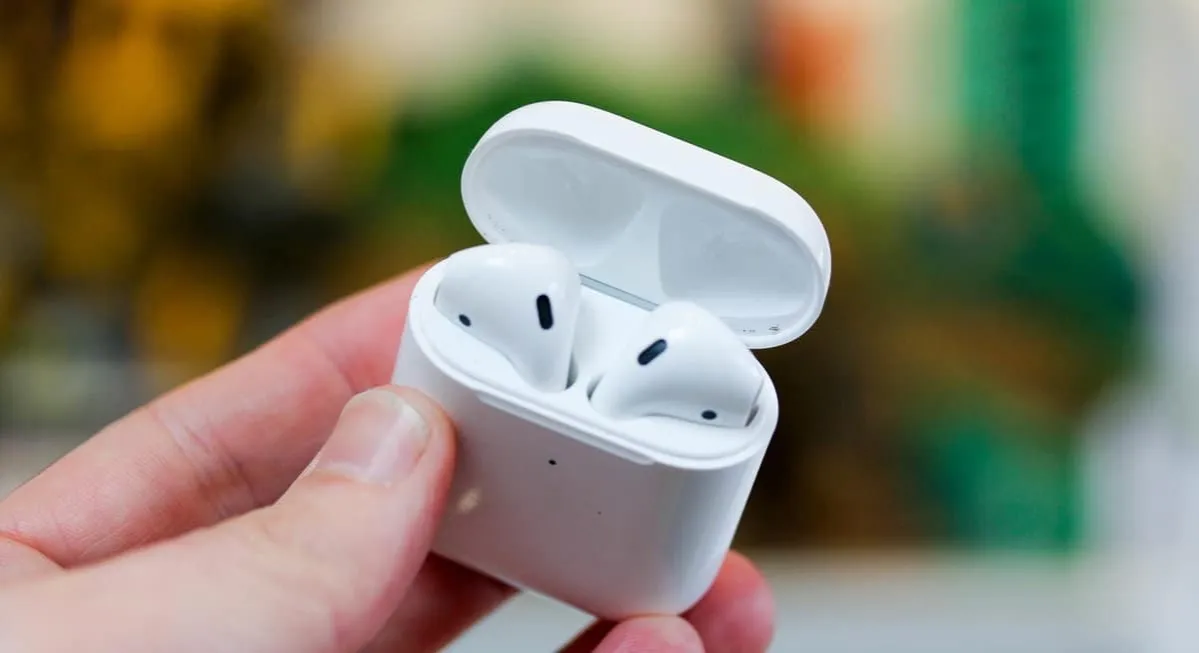 Zdjęcie Jak sprawdzić baterie AirPods i uniknąć nieprzyjemnych niespodzianek