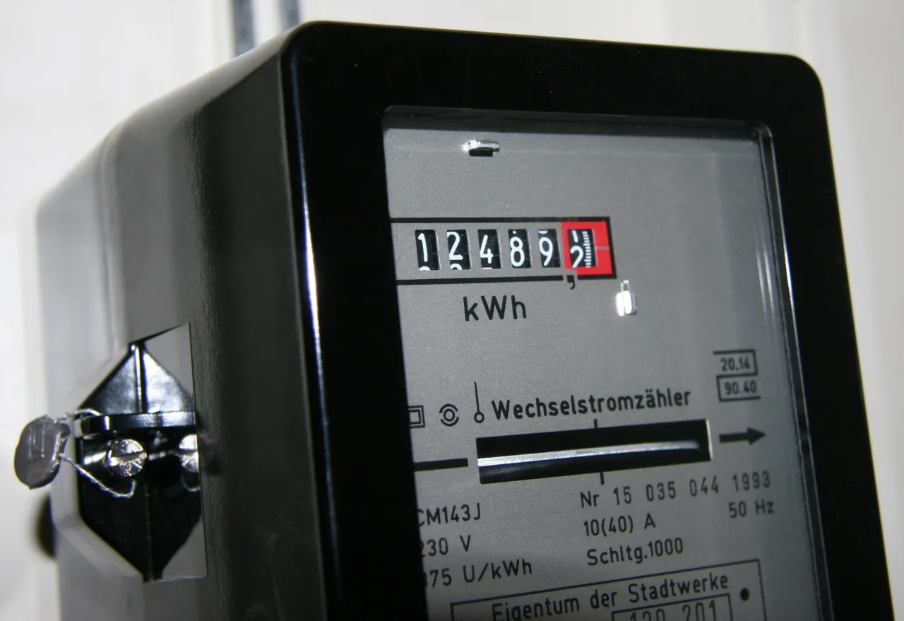 Zdjęcie Jak zmierzyć pobór prądu w domu i obniżyć rachunki za energię