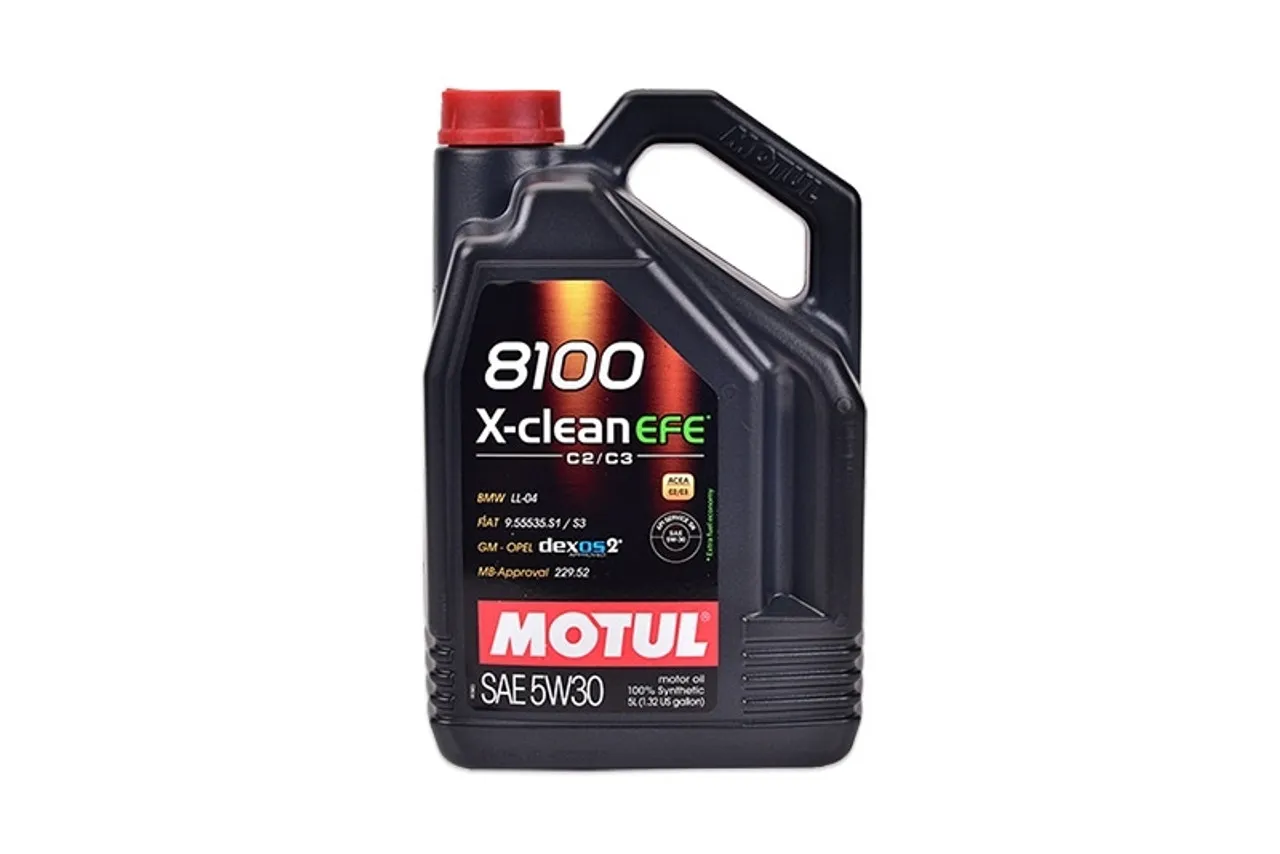 Zdjęcie Motul 8100 X-clean EFE 5W30! Czy warto? Kluczowe argumenty