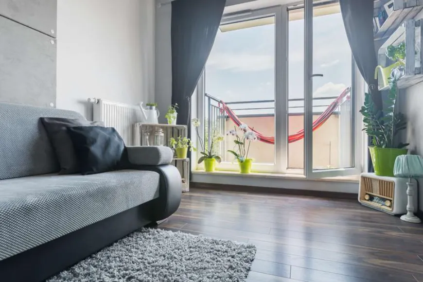 Zdjęcie Ile kosztują okna do domu jednorodzinnego? Poznaj ceny i oszczędź