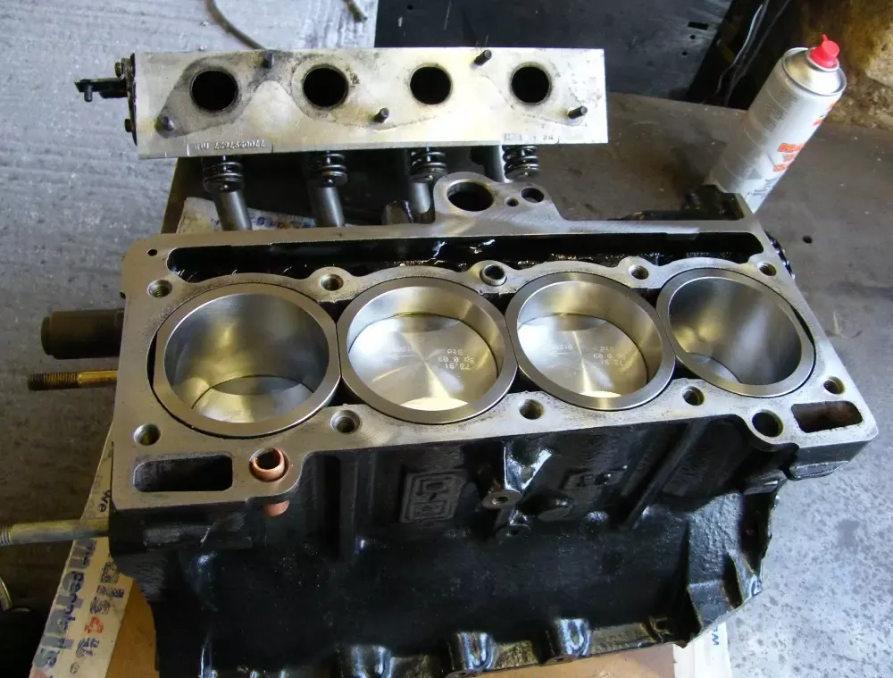 Zdjęcie Ile kosztuje remont silnika 1.4 16v? Sprawdź, co wpływa na cenę