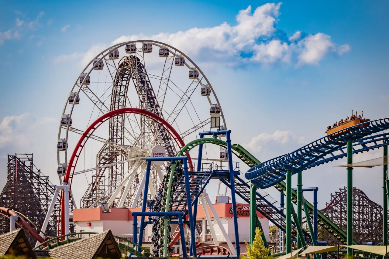 Zdjęcie Kiedy otworzyli Energylandia? Odkryj datę i historię parku rozrywki