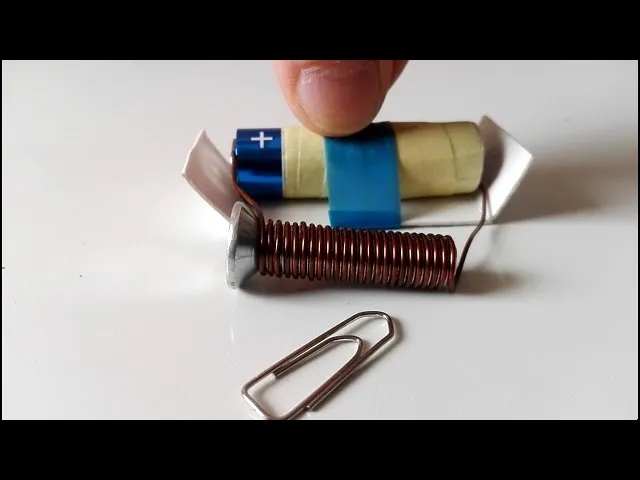 Zdjęcie Eksperymenty z drutami: Zbuduj elektromagnes i silnik!