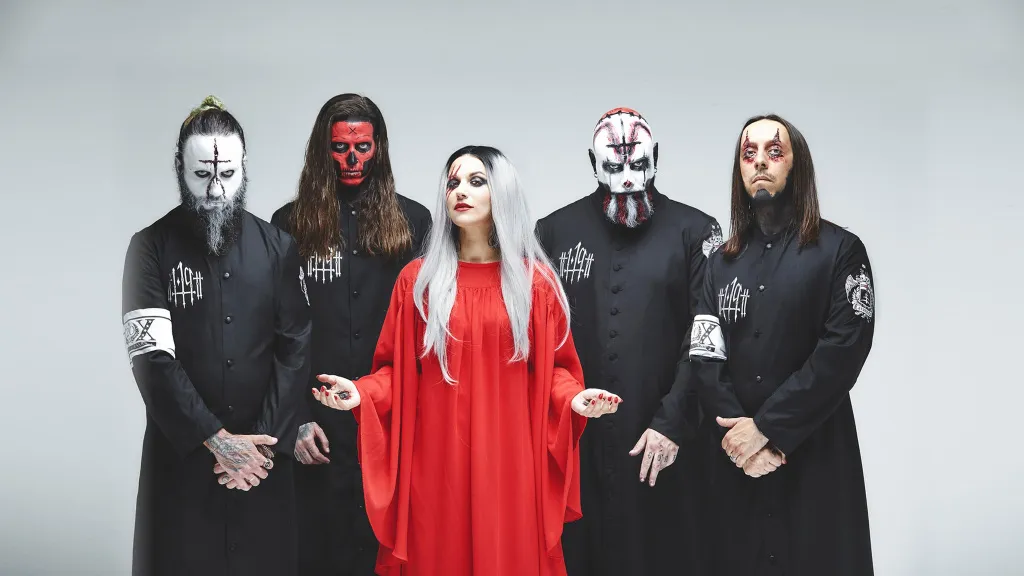 Zdjęcie Lacuna Coil - Downfall: Analiza Emocjonalnego Utworu Gotyckiego