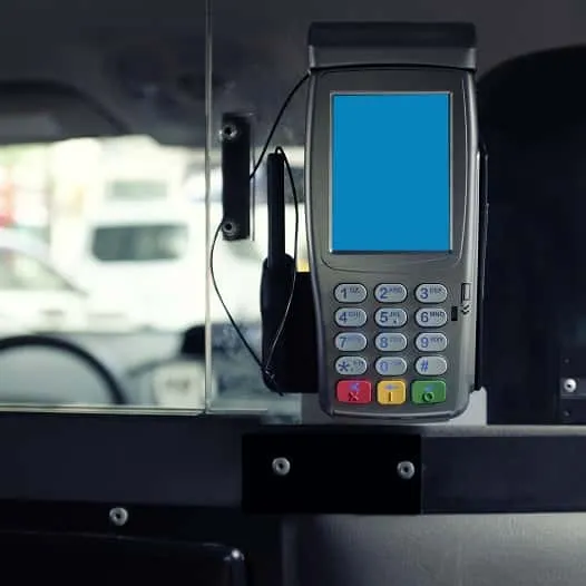 Zdjęcie Czy w taxi można płacić kartą? Sprawdź, co musisz wiedzieć!