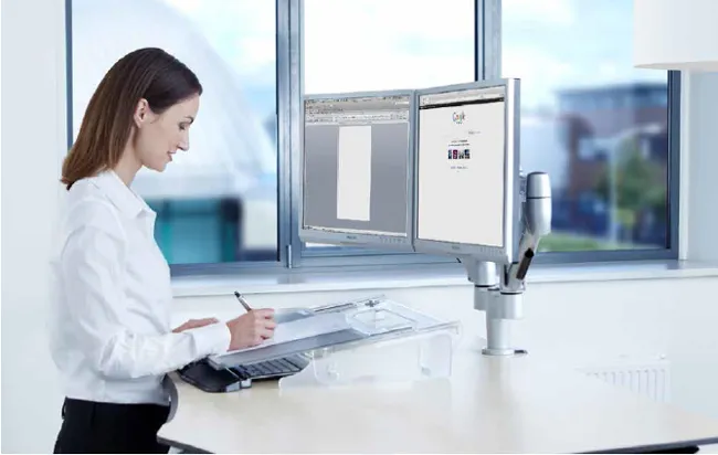 Zdjęcie Jak ustawić dwa monitory i uniknąć problemów z konfiguracją