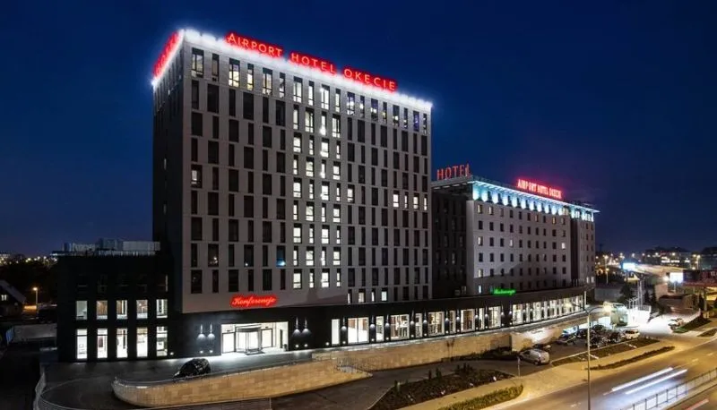 Zdjęcie Jak dojechać do hotelu Airport Okęcie z lotniska Chopina?