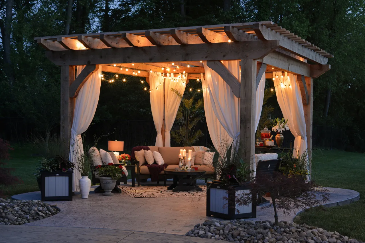 Zdjęcie Jak wygląda pergola? Odkryj różne style i inspiracje do ogrodu
