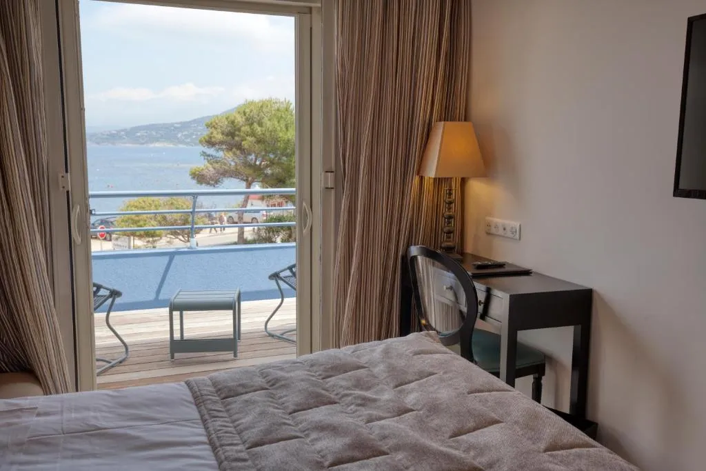 Zdjęcie Hotel Best Western w L'Île-Rousse - Idealne miejsce na wakacje