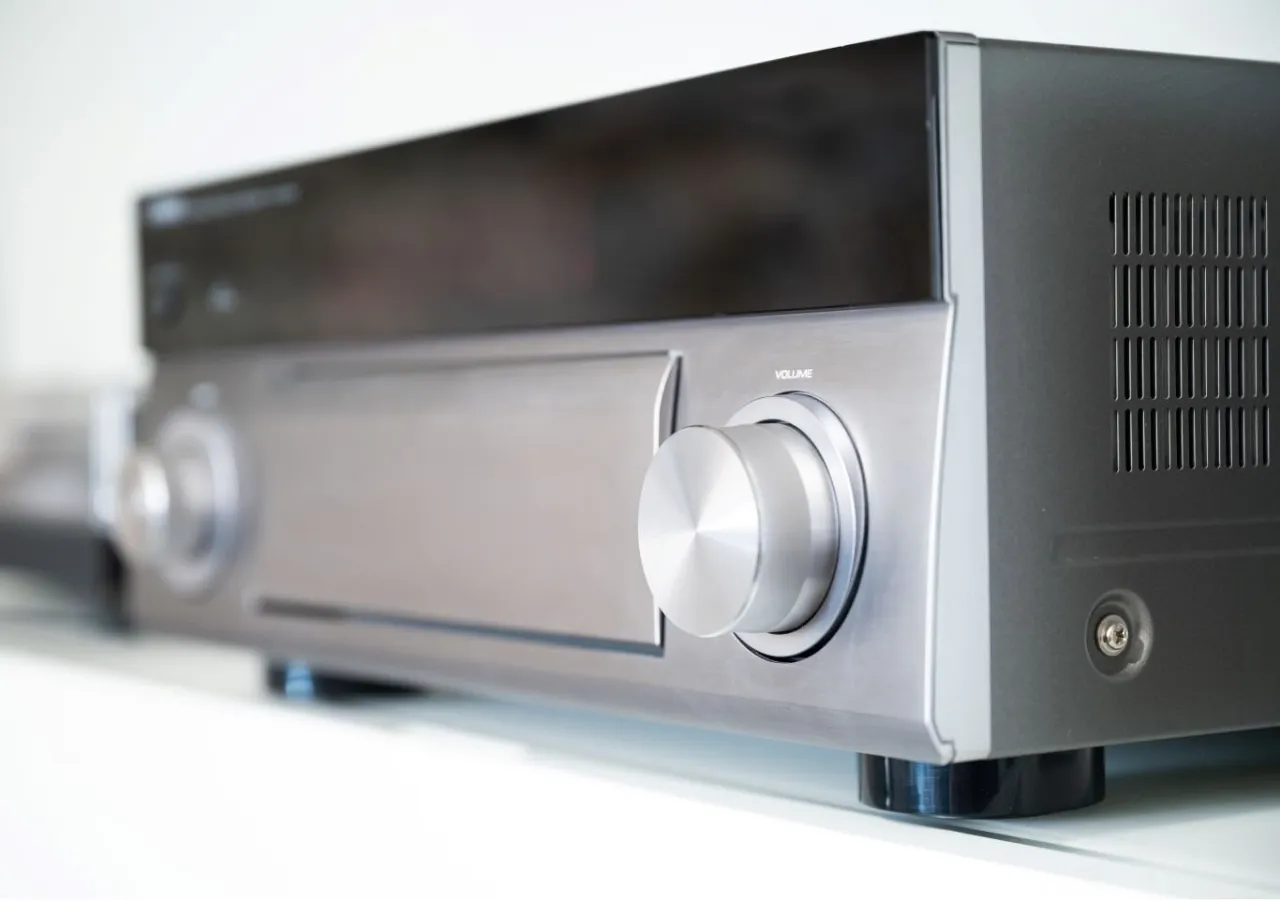 Zdjęcie Kino domowe Yamaha czy Denon - który wybór zapewni lepszy dźwięk?