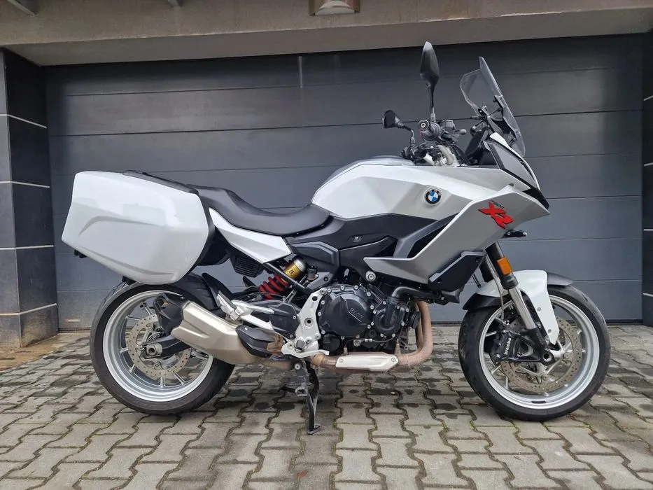 Zdjęcie BMW F 900 XR - opinie, specyfikacje i ceny motocykla, który zaskakuje
