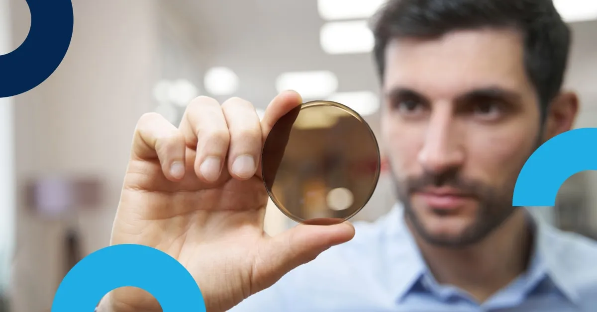 Zdjęcie Okulary fotochromowe – co to jest i jak mogą zmienić twoje życie