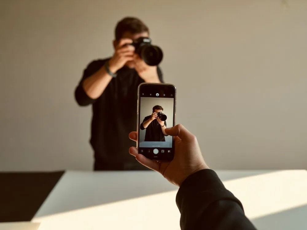 Zdjęcie Wywołaj zdjęcia z telefonu u fotografa: Poradnik krok po kroku