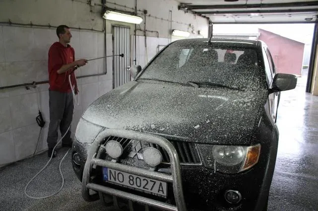 Zdjęcie Jaki wosk do auta na zimę, aby skutecznie chronić lakier?