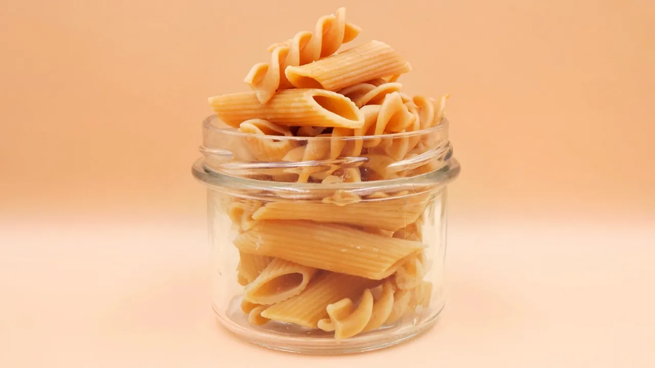 Zdjęcie Ile gotować makaron penne, aby uzyskać idealną teksturę?