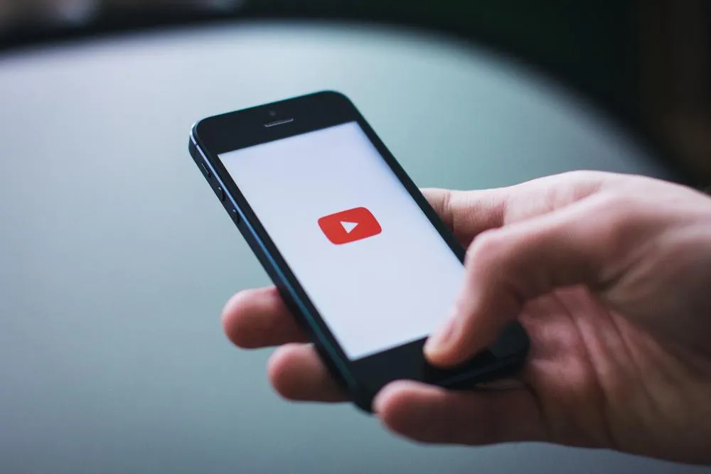 Zdjęcie Jak pobrać aplikację ccc łatwo i szybko na Androida i iOS