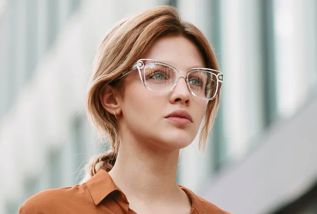 Zdjęcie Przezroczyste oprawki: dla kogo? Sprawdź, czy pasują do Ciebie!