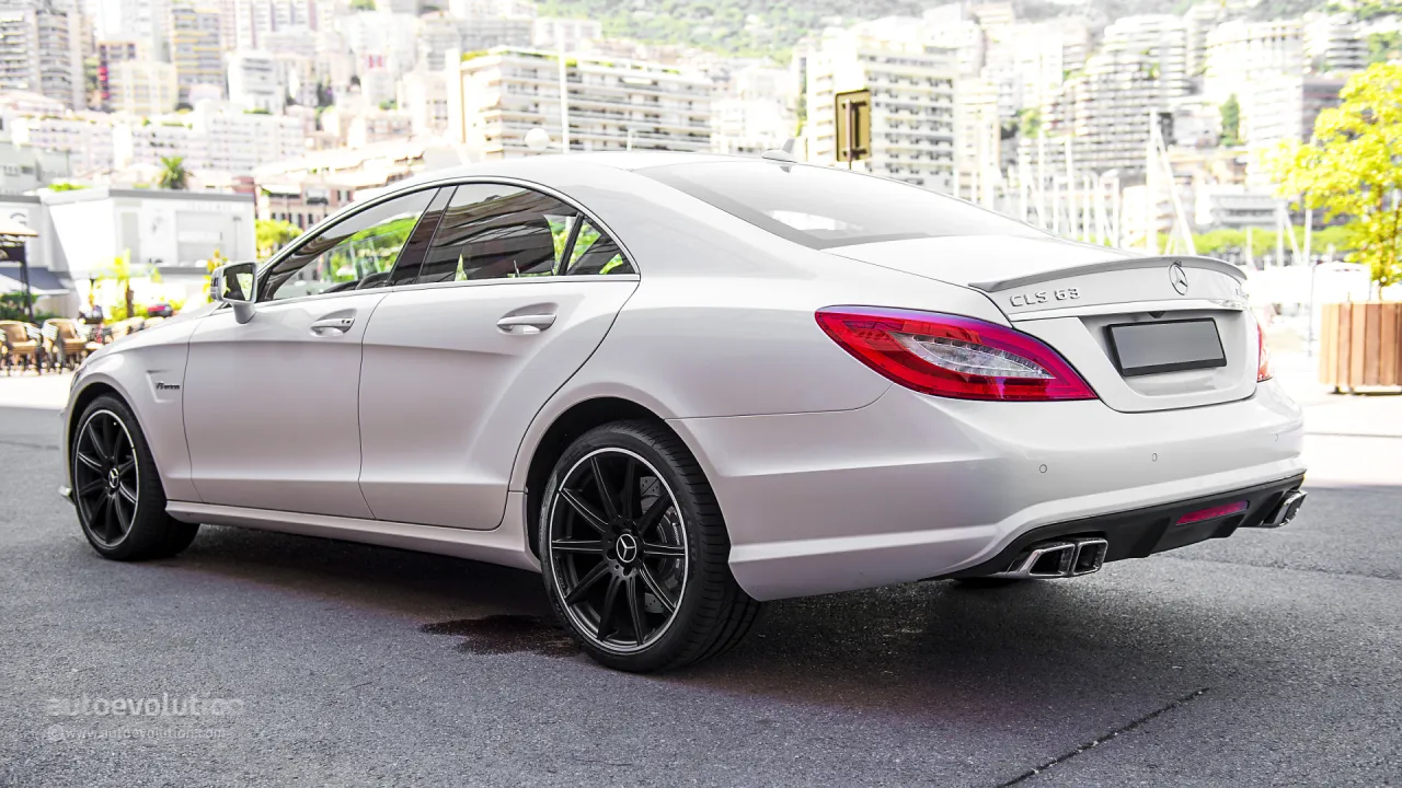 Zdjęcie Mercedes CLS 63 AMG S - moc, luksus i koszty utrzymania w jednym