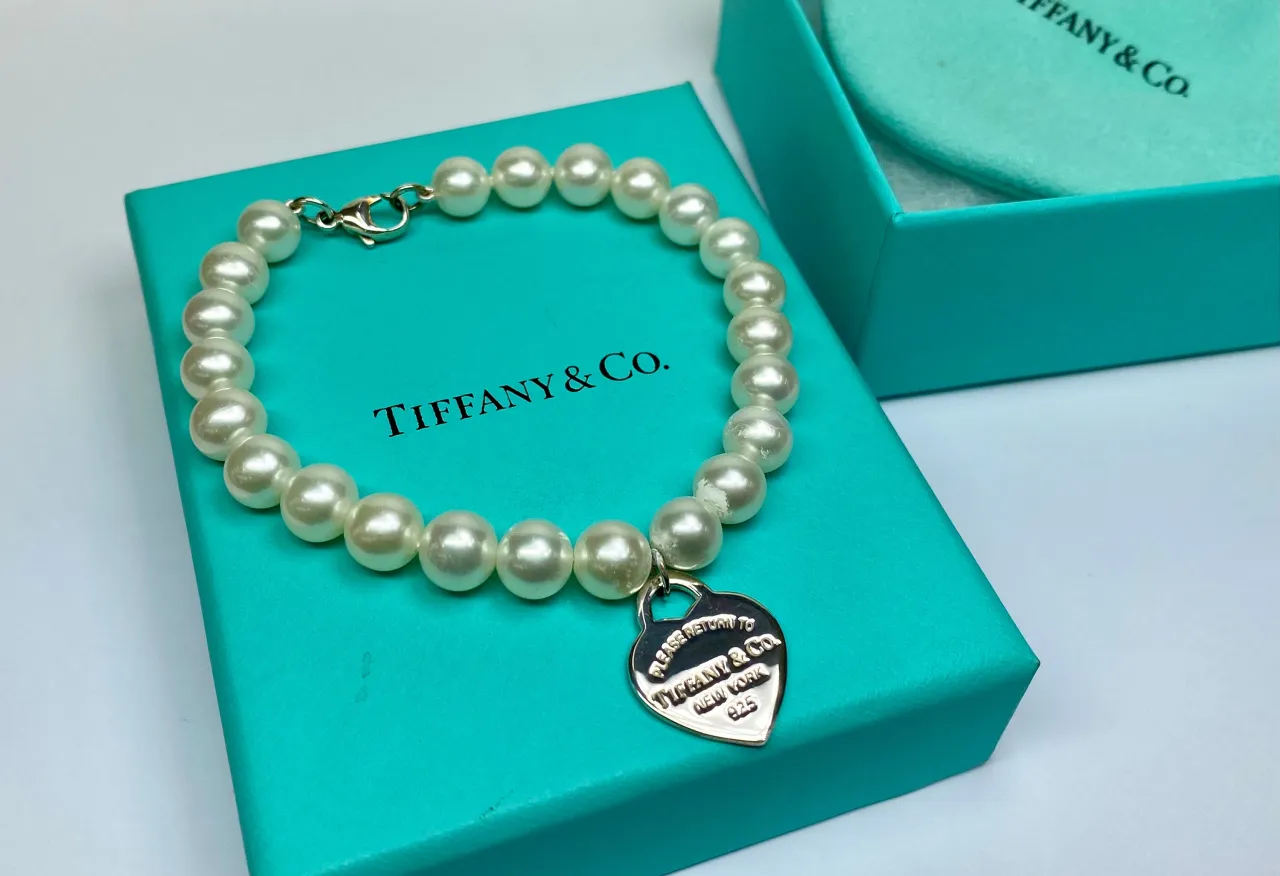 Zdjęcie Tiffany &amp; Co bransoletka: poznaj najpiękniejsze modele i ceny