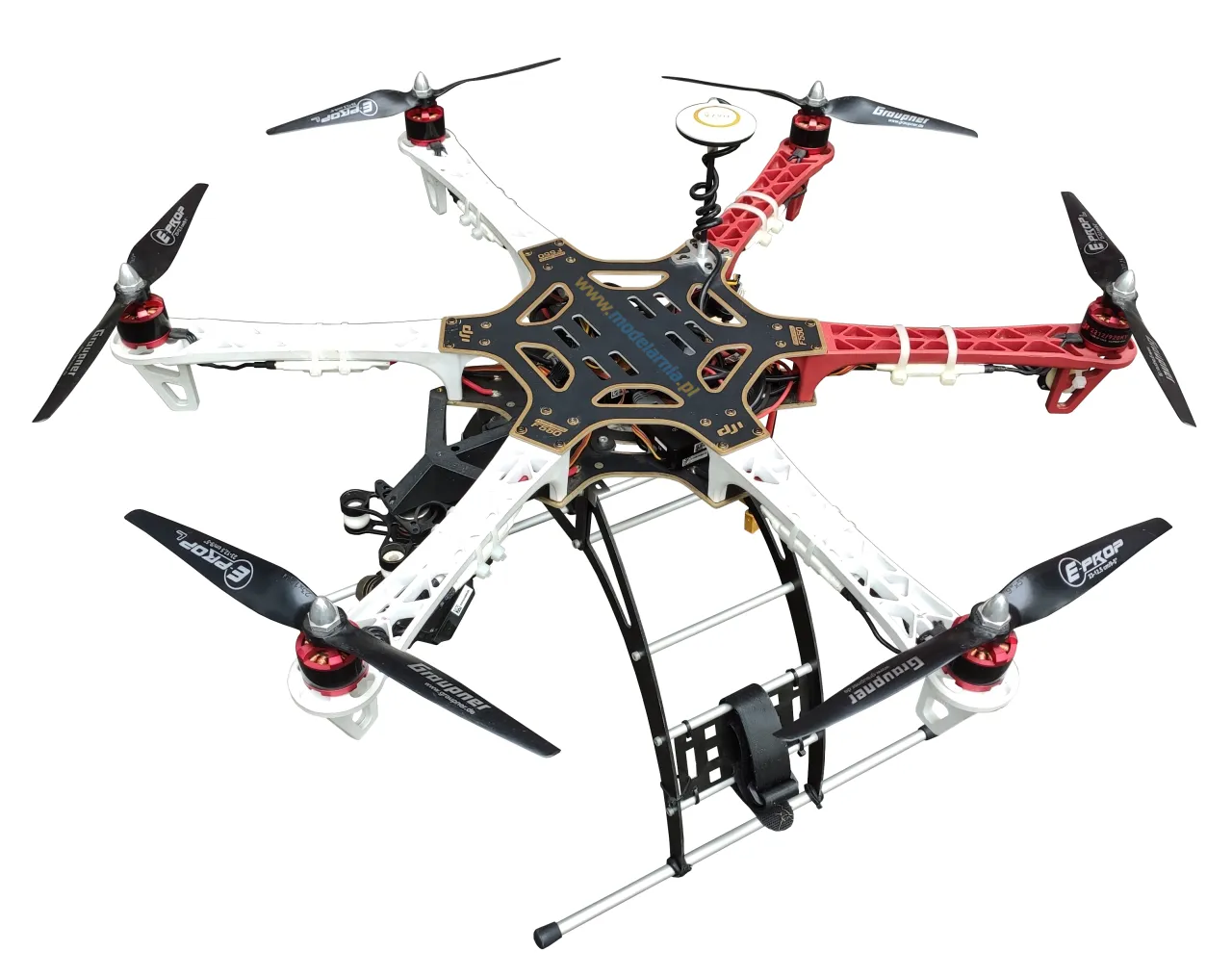 Zdjęcie Mefedron dron: Jak drony zmieniają walkę z handlem narkotykami