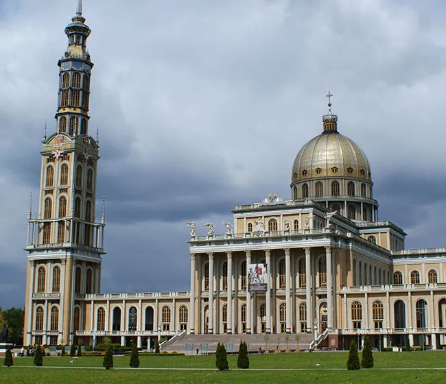 Zdjęcie Licheń Stary sanktuarium: odkryj jego niezwykłą historię i znaczenie