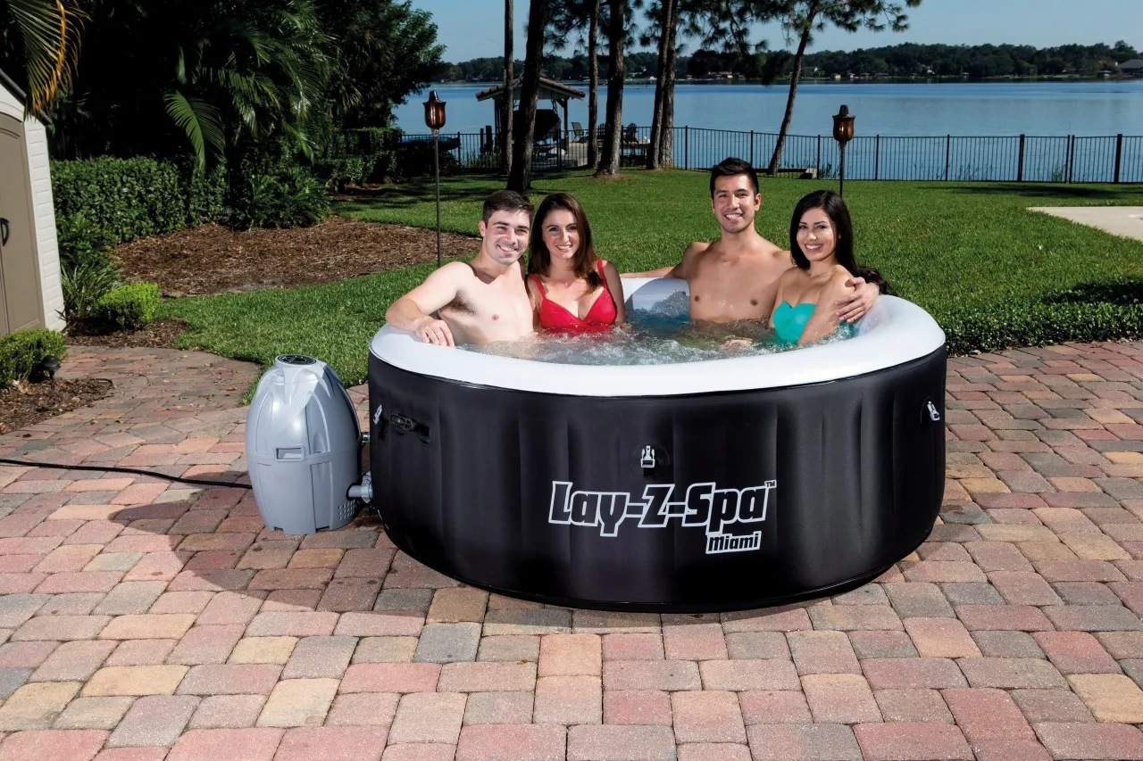 Zdjęcie Najlepsze jacuzzi Lay-Z-Spa w Miami - gdzie kupić i co wybrać